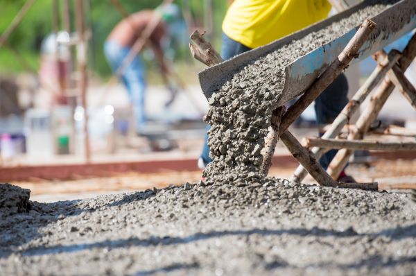 Backyard Concrete Pouring in Arlington Heights