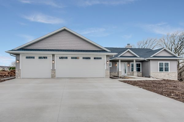 Driveway Concrete Laying in Arlington Heights